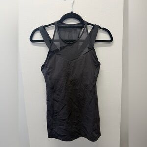 Lululemon Mesh Running in The City Tank - Size 6